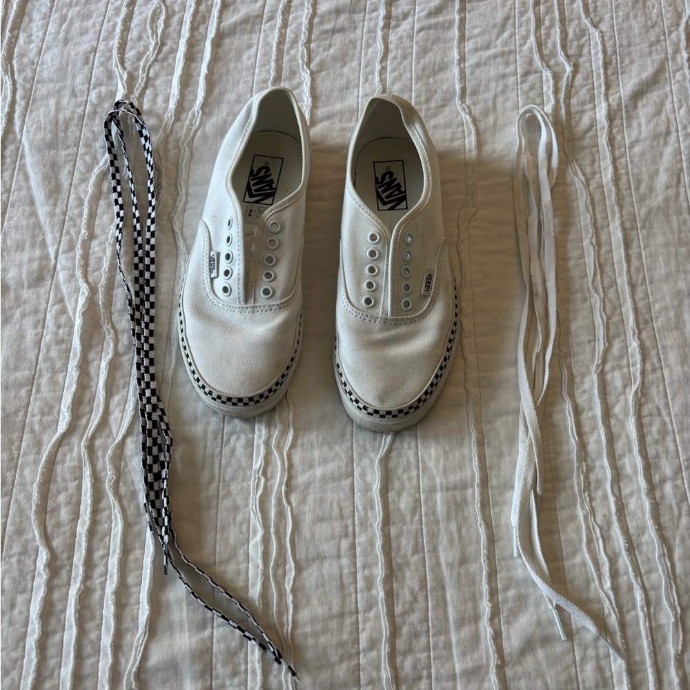 Vans woman’s lace up sneakers